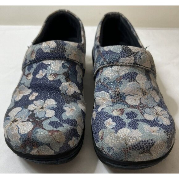 Klogs Blue Floral Leather Slip On Shoes Size 6 Comfortable - Picture 1 of 6